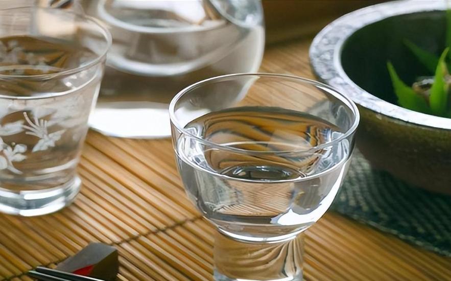 低压高危害和症状,年轻人血压低压高导致什么病