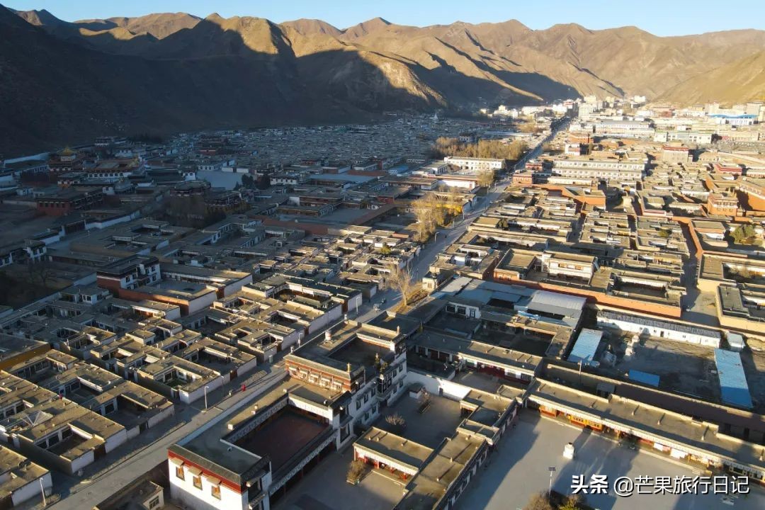 甘肃这座小县城,出租车只要2元,经济落后但人们幸福生活指数高