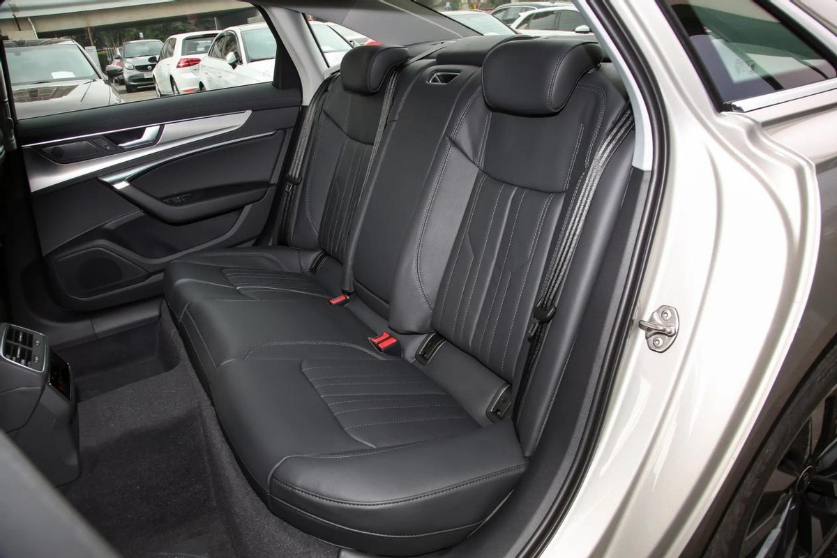 降价近50万的28l四驱奥迪a6l,终端优惠后裸车价最低的车型