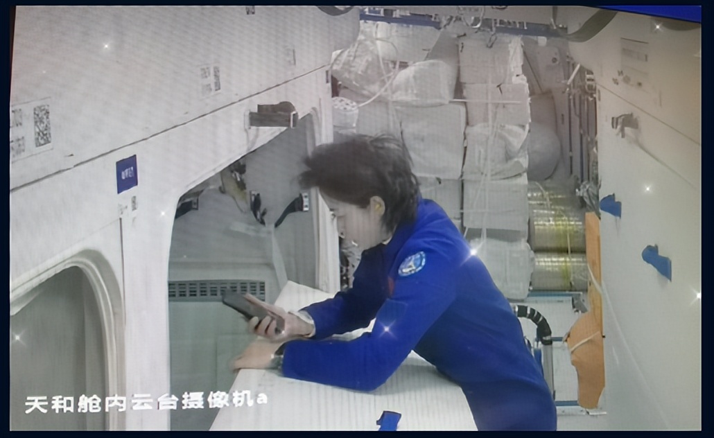 刘洋升空经历了什么事情,刘洋爆炸头