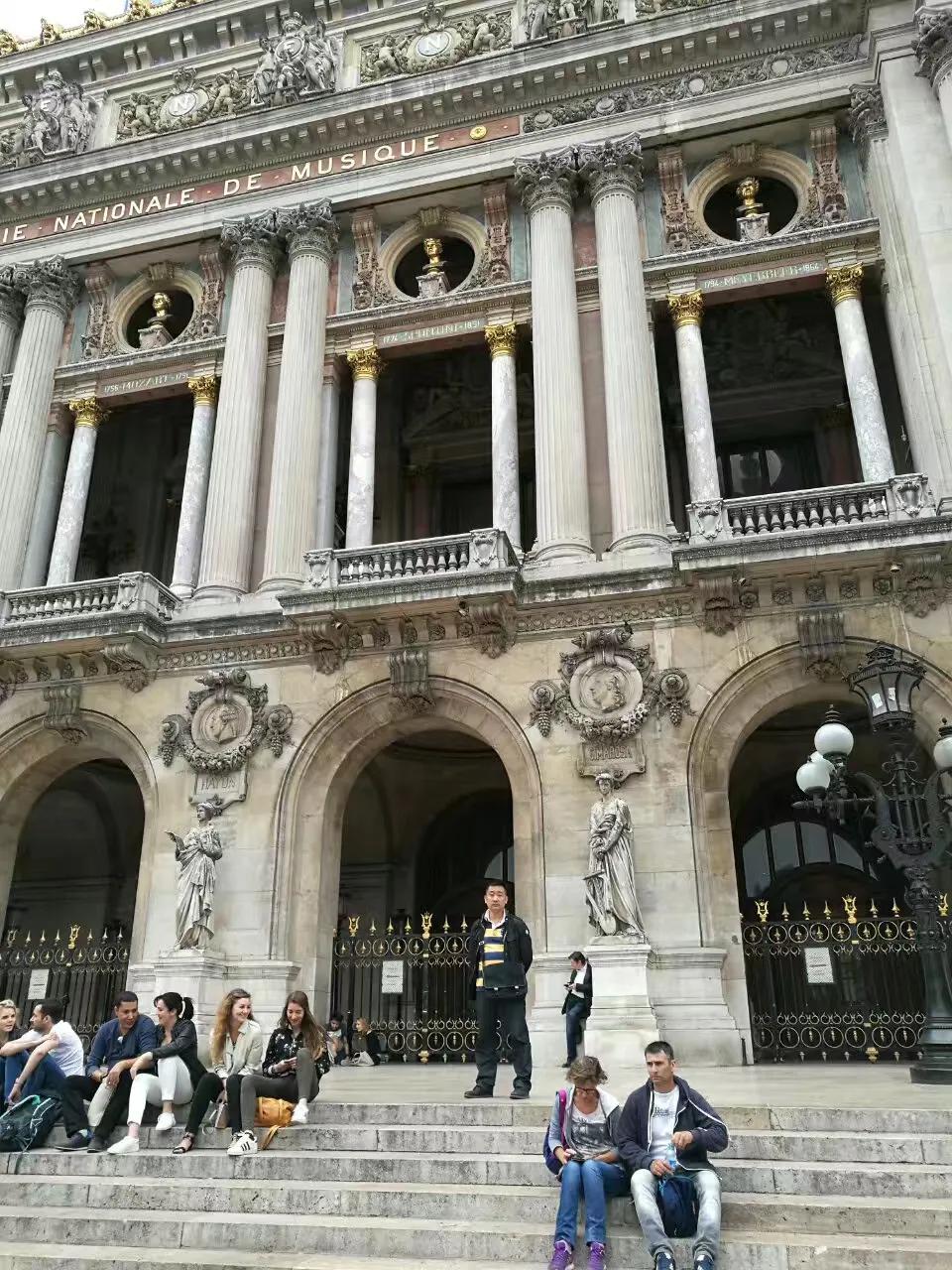 法国巴黎：景点美食购物艺术浪漫