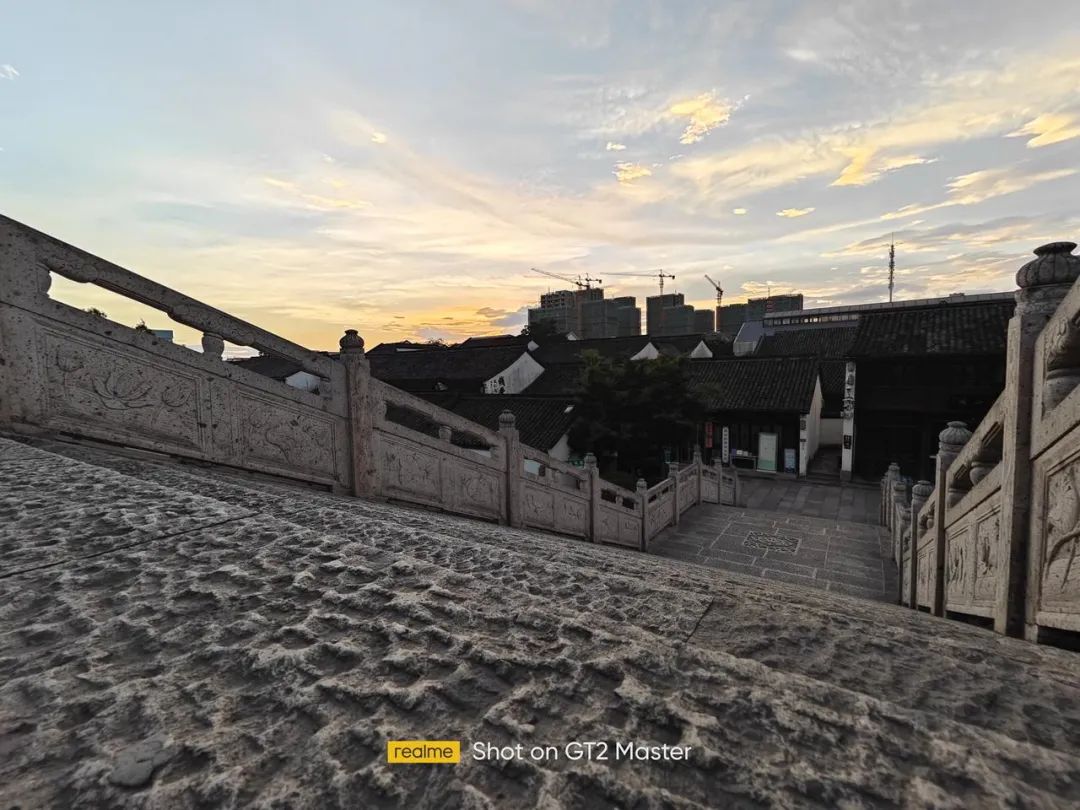 realme旗舰新机曝光,realme现在最值得买的手机