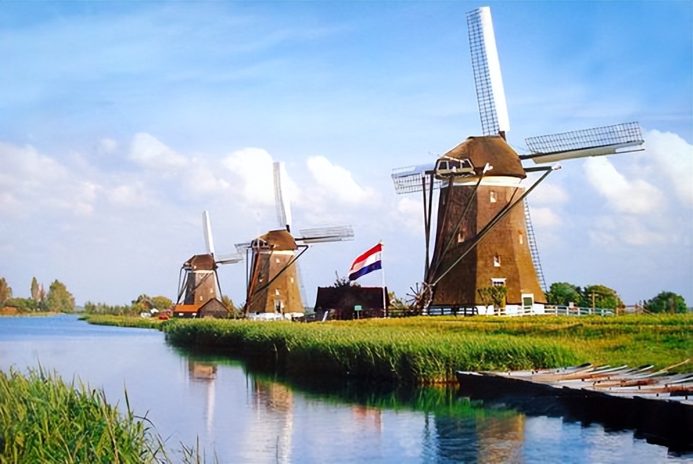 荷兰为什么有那么多风车,为什么荷兰有大风车
