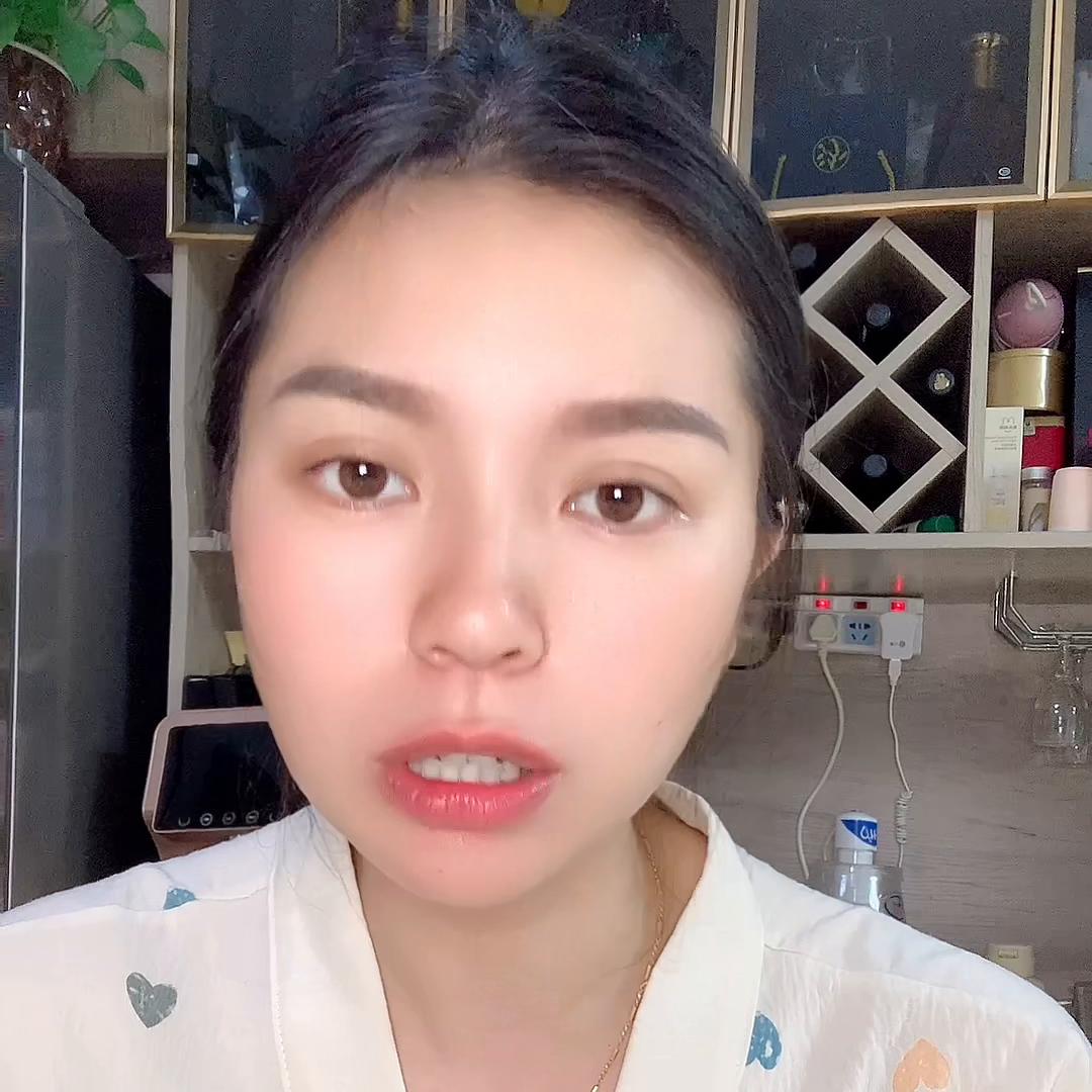 年轻人出门带现金好吗,年轻人出门带现金