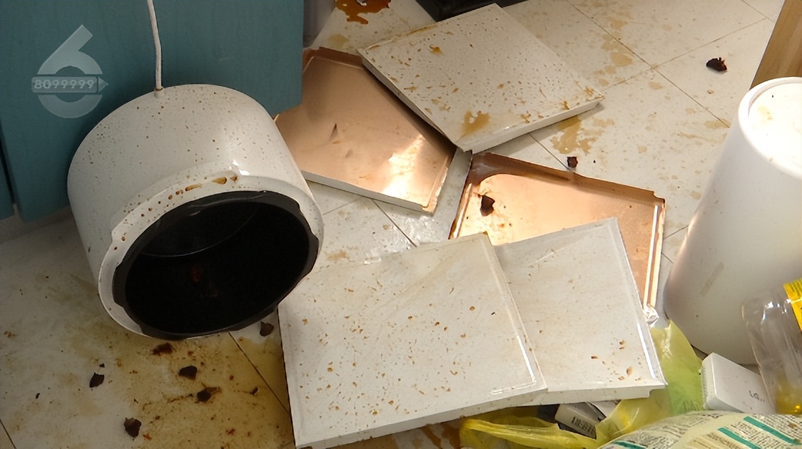 这可能是红烧肉最惊魂的一次！新买的压力锅炸了，厨房天花板碎一地