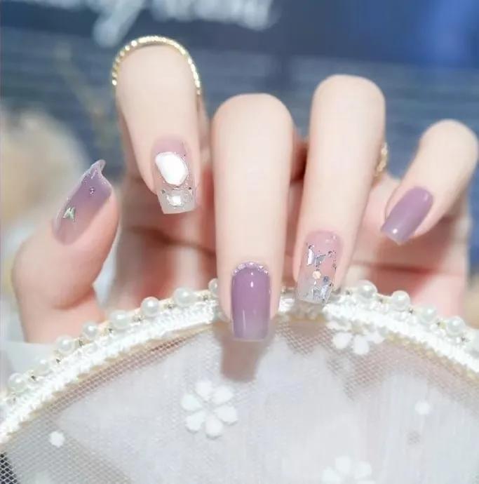 2022春款美甲款式热门,新年美甲款式2022虎年美甲长款