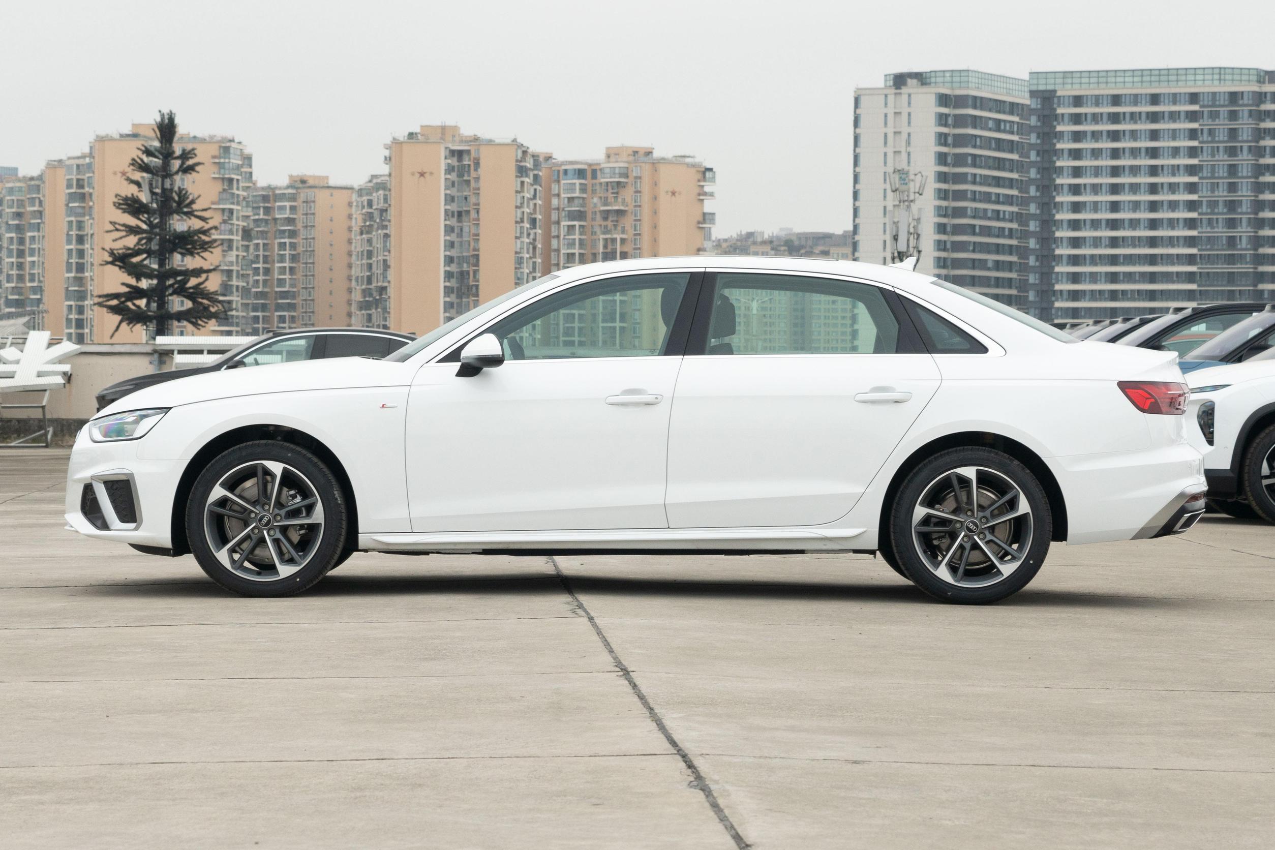 豪华合资车太卷了!这3台中型车优惠价刷新下限,被国产车逼急了