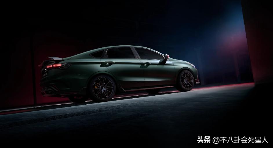 陈小春为啥还参加第二季披荆斩棘,陈小春出道15年的艰难成名史