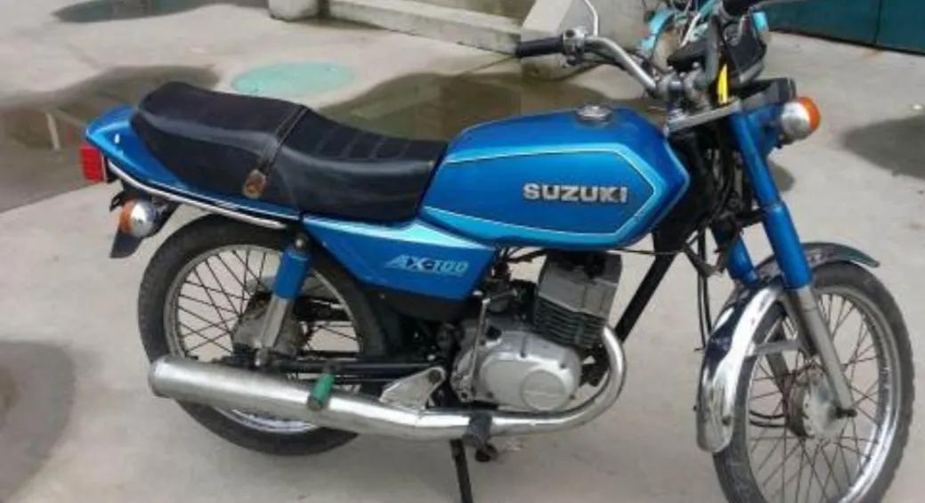 金城铃木ax100和豪爵ax100区别,九十年代一代神车铃木ax100