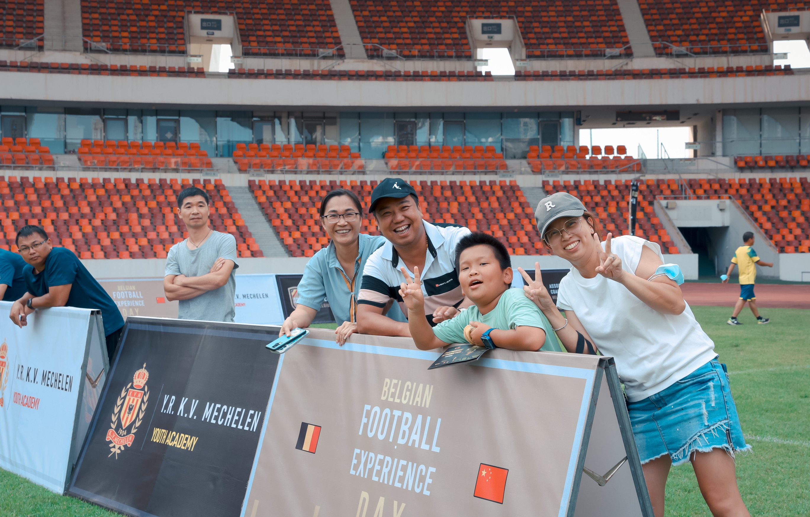 浣涘北涓惧姙瓒崇悆鑱旇禌,浣涘北涓惧姙瓒崇悆鑱旇禌娲诲姩