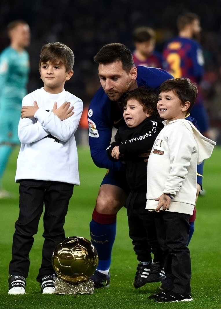 球王梅西有多伟大,球王梅西的三个儿子足球天赋