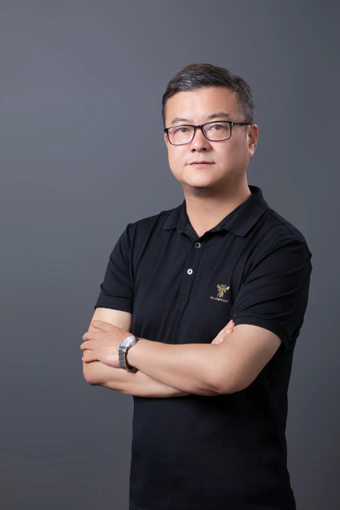 一家被推上风口的“慢”公司，找方向花了三年，现在机构追着给钱