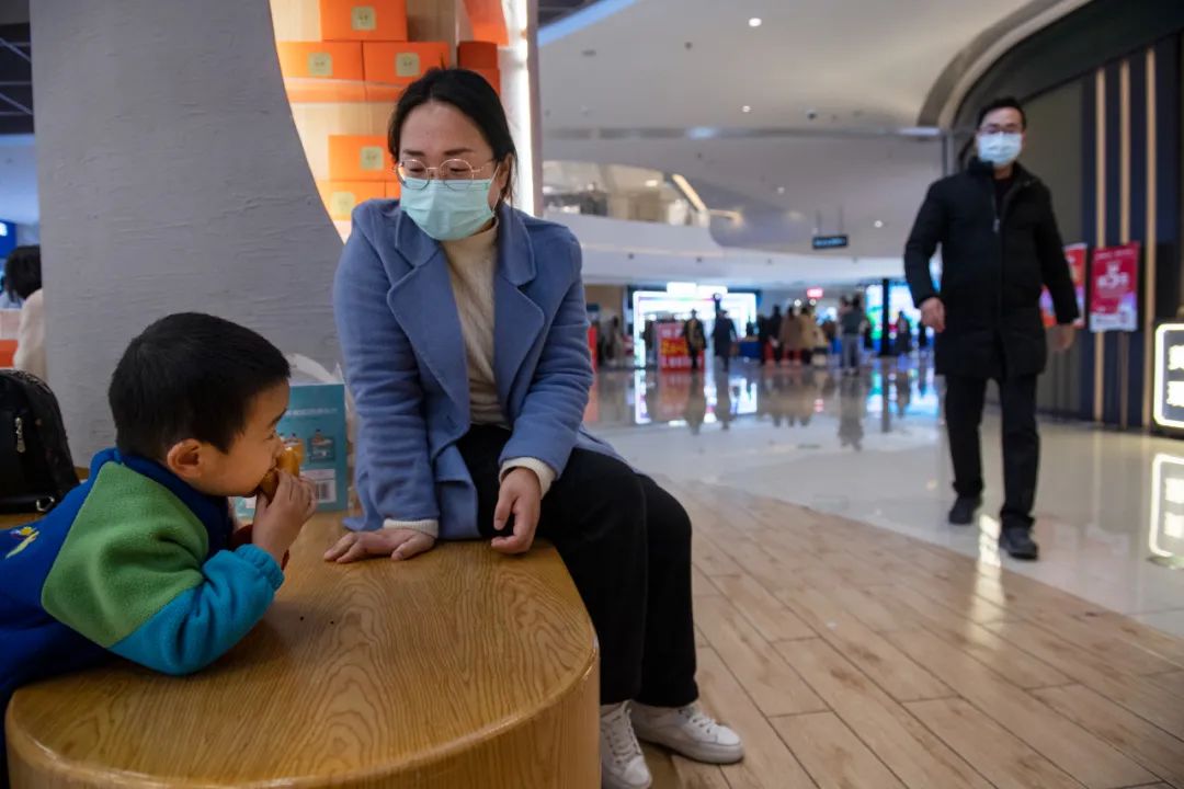 大学生求职时不应该以薪资为重,大学生求职时应不应该以薪水为重