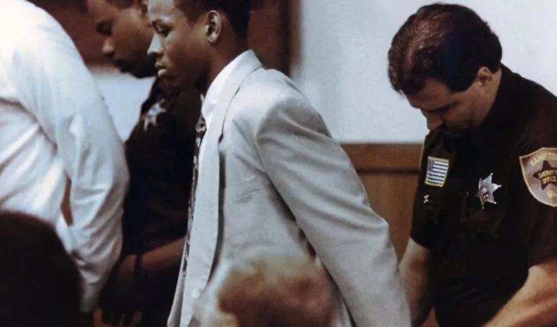 钟小艾的一生简介,阿伦艾弗森纹身视频