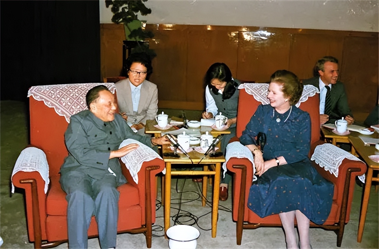 1997年邓公逝世,临终前对妻子卓琳说道:我还有一个心愿未了