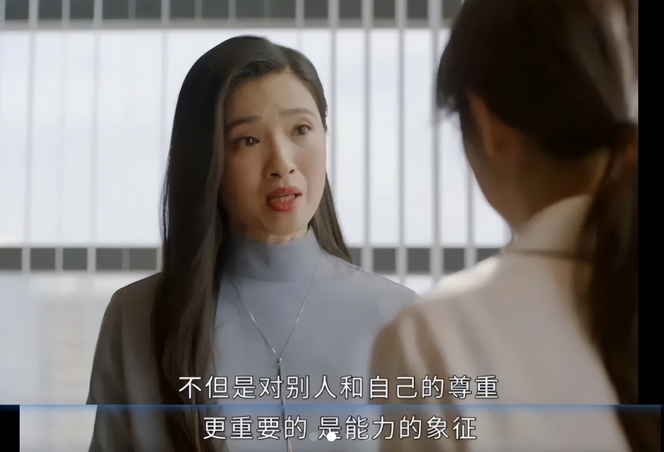 “健身房被教练吐槽瑜伽裤太丑”事件：有些人虚荣的样子可真丑！