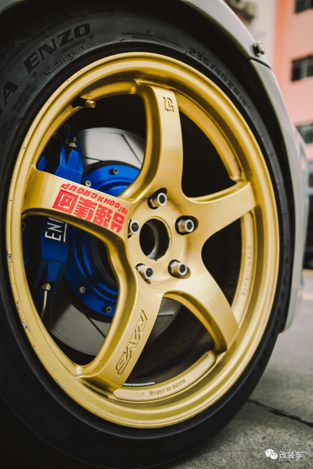 3.5V6+后驱的雷克萨斯IS300，雷车也能玩出烂仔范