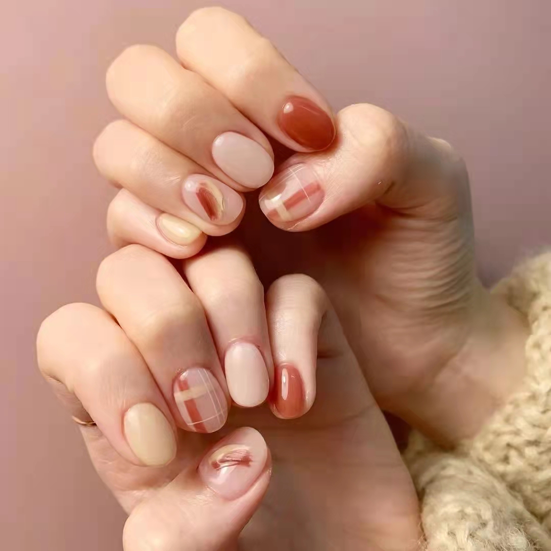 过年短指甲美甲图片大全,短指甲做长美甲疼吗