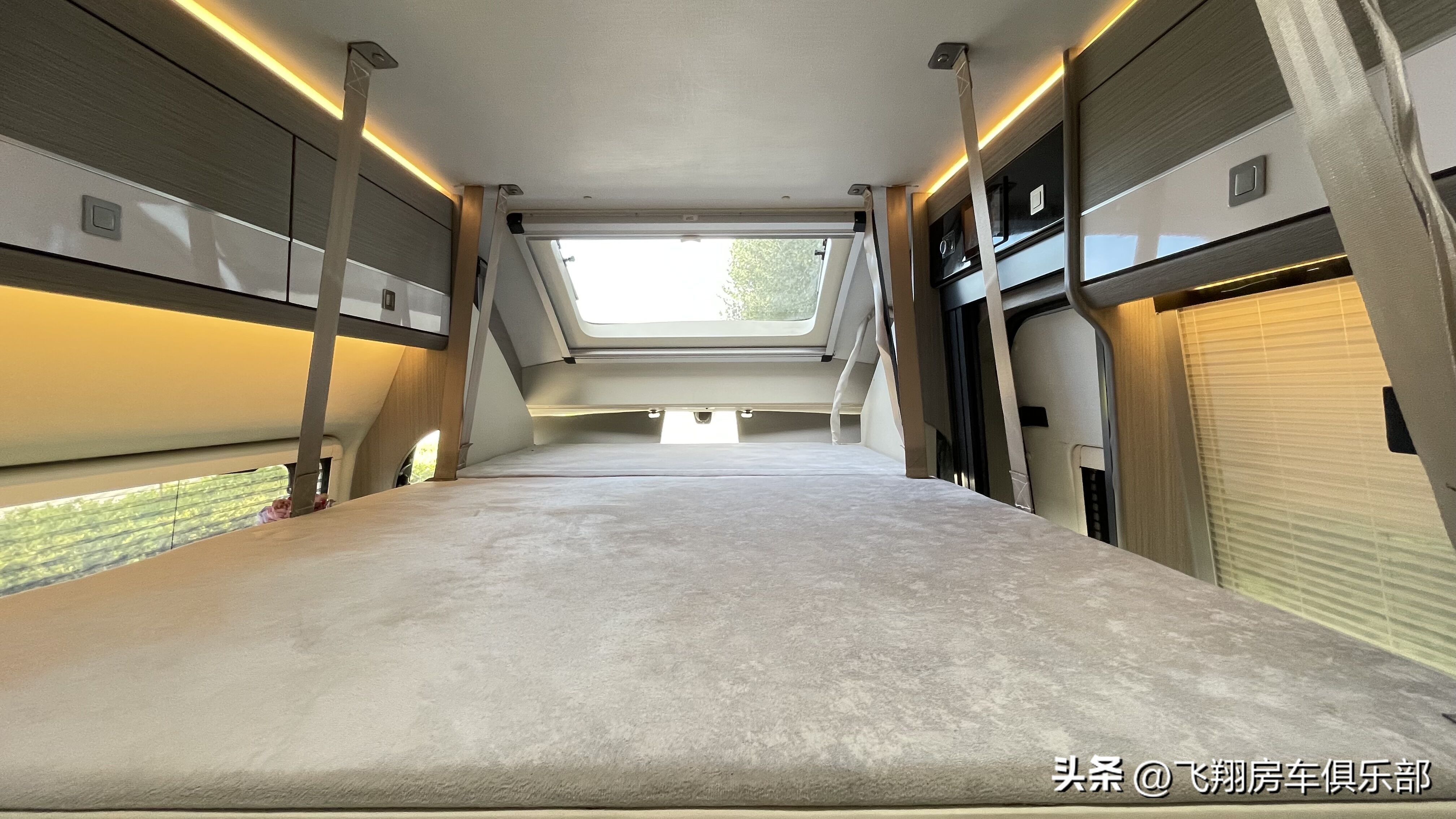 福特新世代六座短轴中顶优缺点,福特新世代短轴低顶用车感受