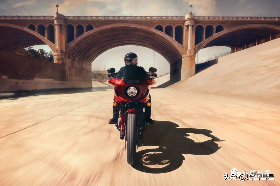 哈雷2024全新路威,2023款哈雷路威st蓝色限量版