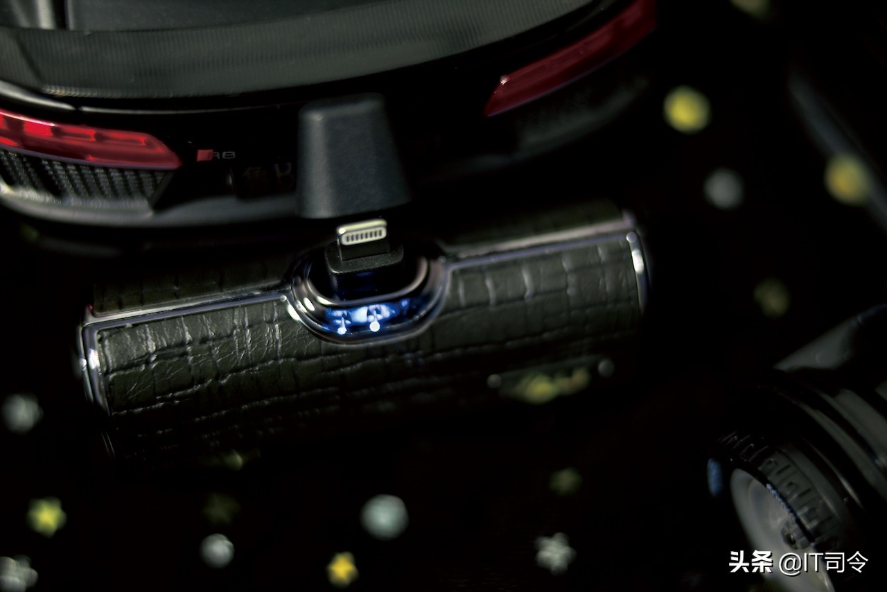 iwalk爱沃可无线蓝牙糖果耳机,iwalk爱沃可磁吸充电宝超薄