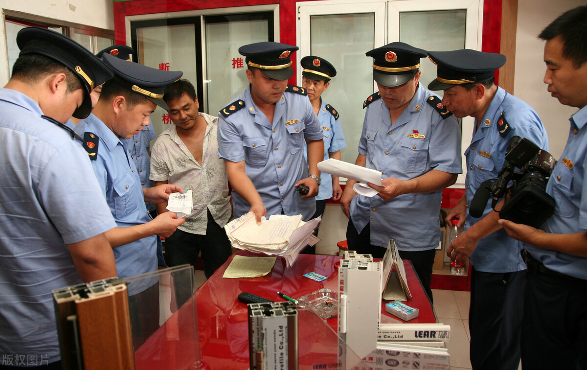 网约车快车赚的多还是专车赚的多,网约车哪个行业最有前景
