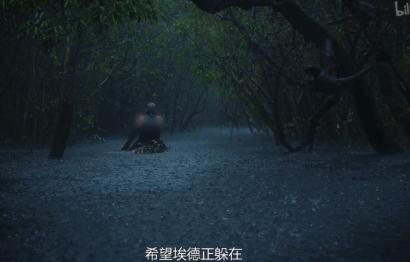 虫子拌百香果？《决胜荒野3》里，德爷又吃起雨林黑暗料理了