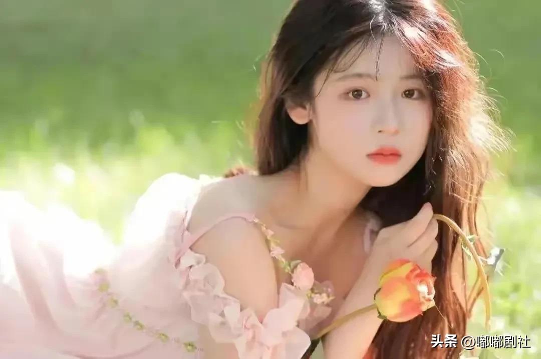 攻略裴景钰五次，每次皆是我和他相爱到最后，他却意外离我而去