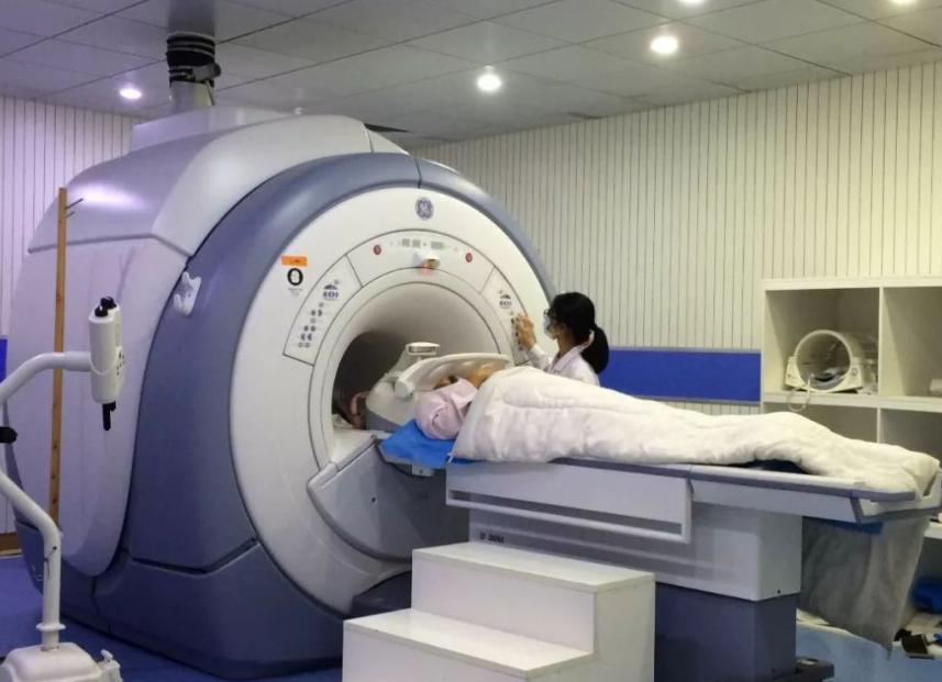 女性年龄大了节育环一定要取掉吗,女性节育环长时间不取的危害