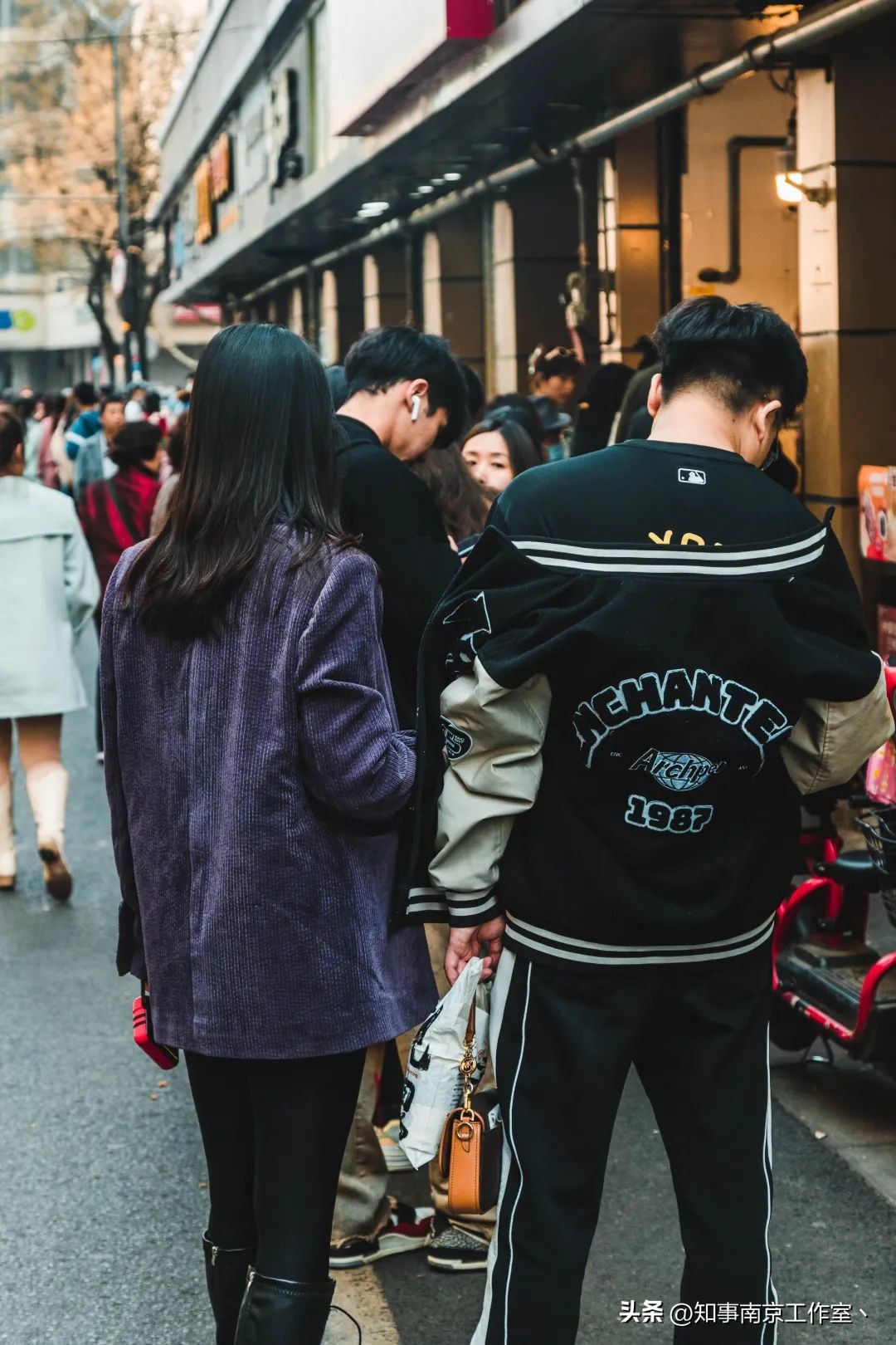 在南京来科巷就三件事：排队、排队、排队！