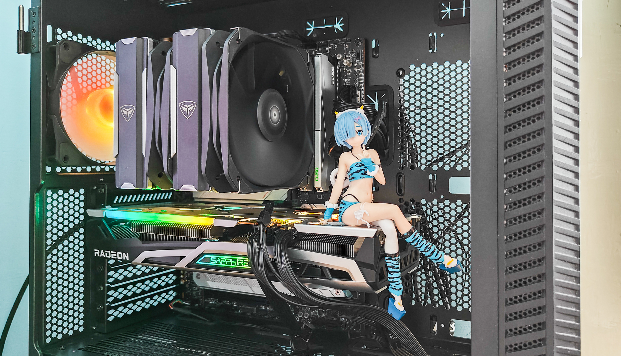 超频3散热器对比英特尔散热器,超频三红海散热器可以压11代i5吗