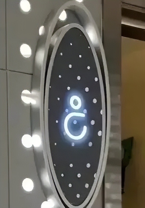 奇葩厕所图标设计,这个厕所标志很有创意