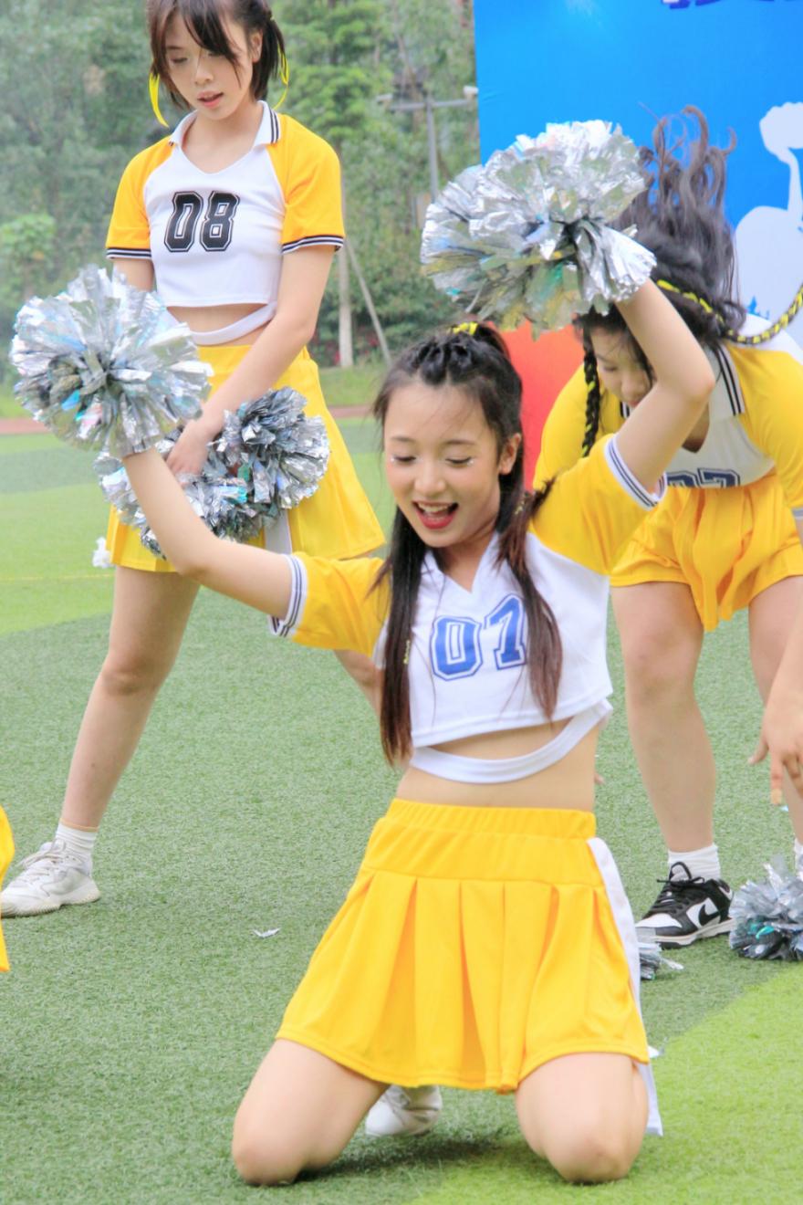 啦啦操燃爆比赛,成都花球啦啦操