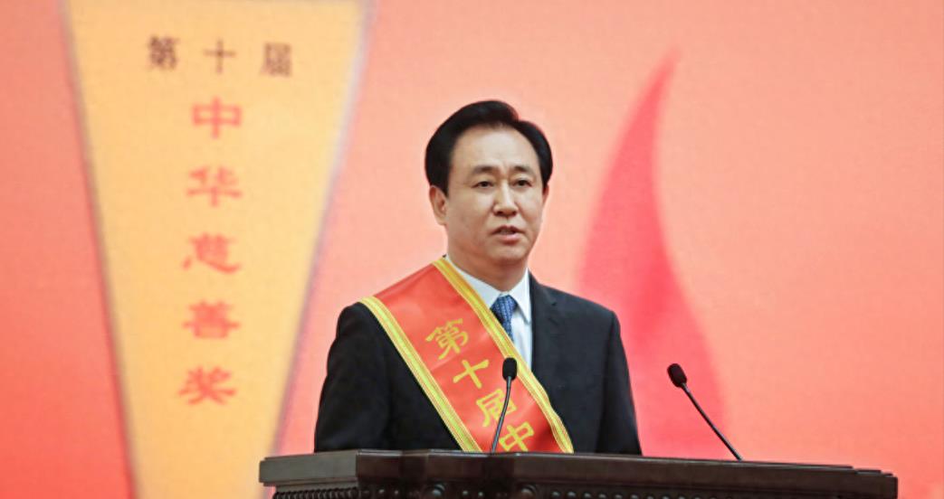 许家印为什么要组建一个歌舞团队,许家印的交际能力和他的创业能力