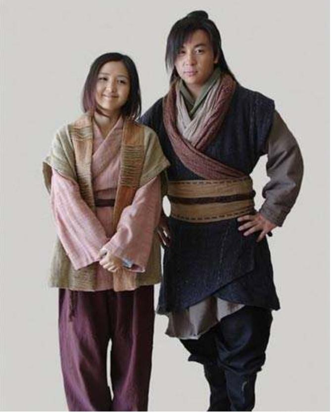 从爆红到无人问津苏醒,何洁当时的事业陷入了低迷期