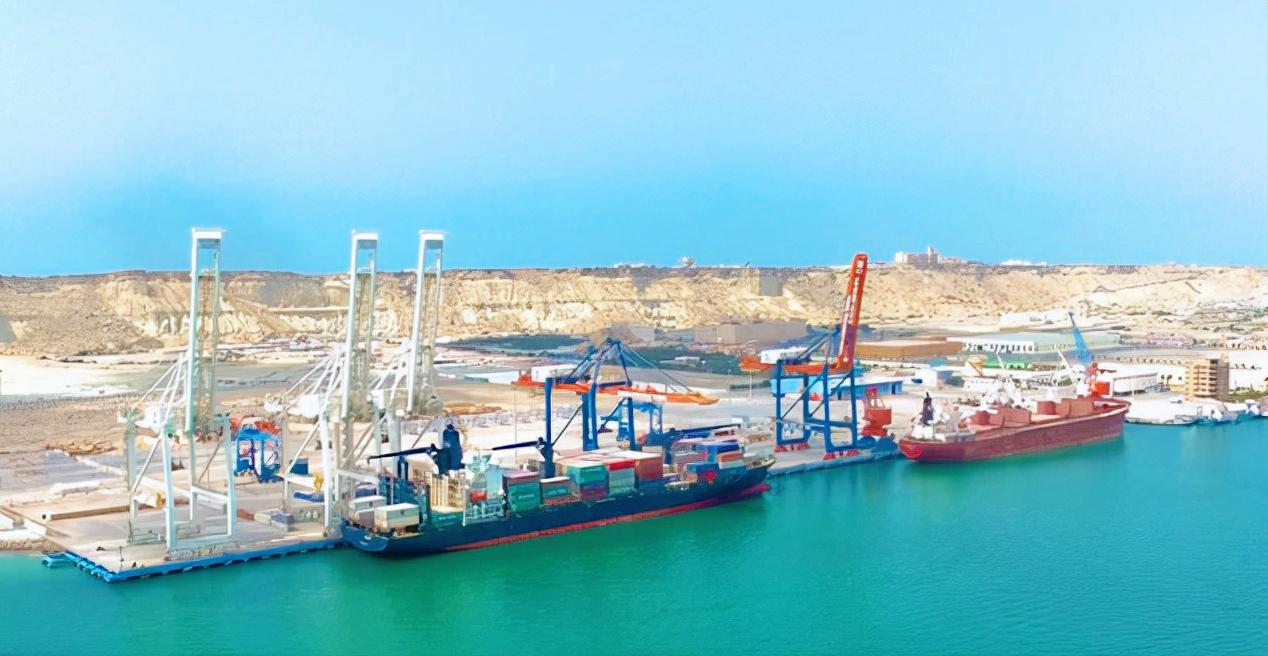 中国援建瓜达尔港是多少年,瓜达尔港建成对巴铁中国有多重要