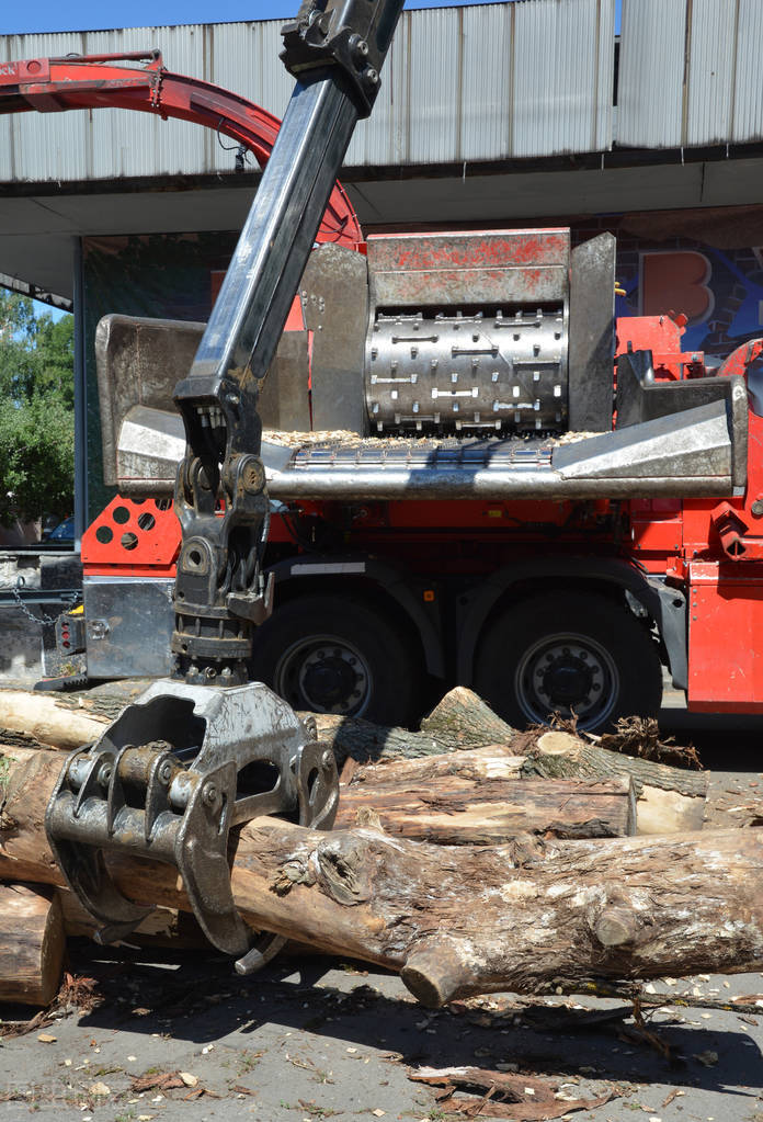 汽车式起重机证报名,随车式起重机操作证报考条件