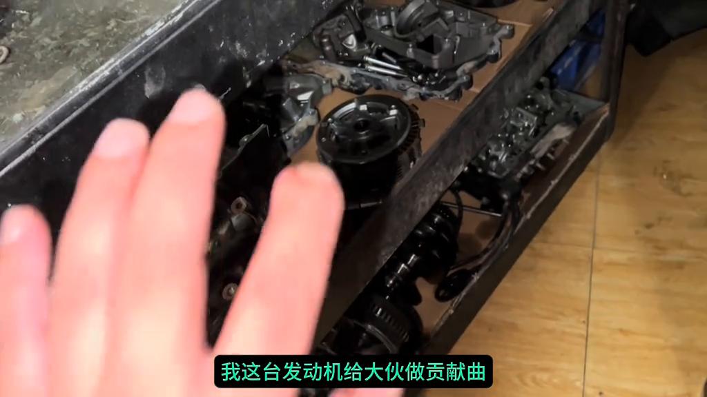 摩托车宝马f750gs发动机维修,宝马f750gs发动机拆解