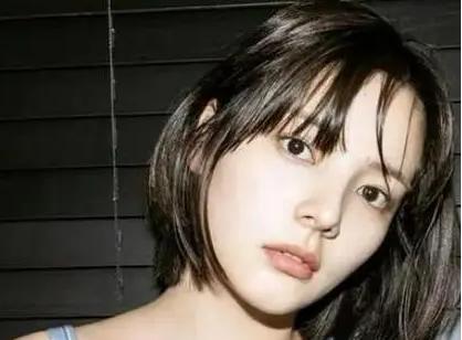 韩娱又爆丑闻！艺人被明码标价服务高层，时长高达八九个小时