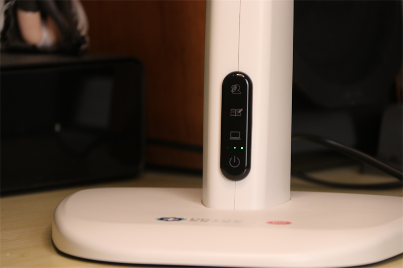 护眼灯推荐，独创NIR红光越用越健康！爱德华天使之光2专科级体验