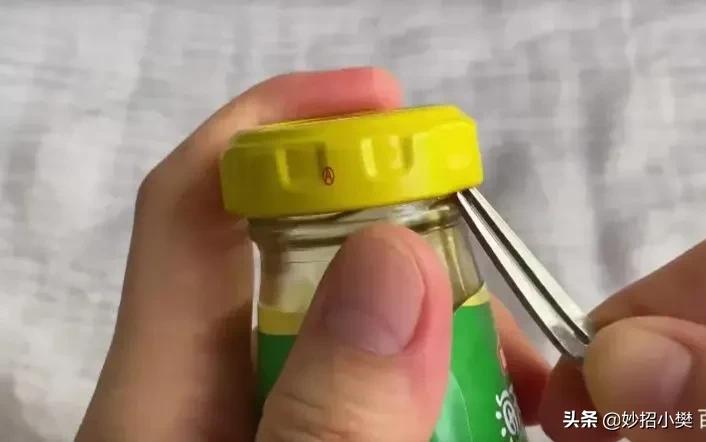 罐头瓶盖打开小妙招,午餐肉罐头怎么打开取出小妙招