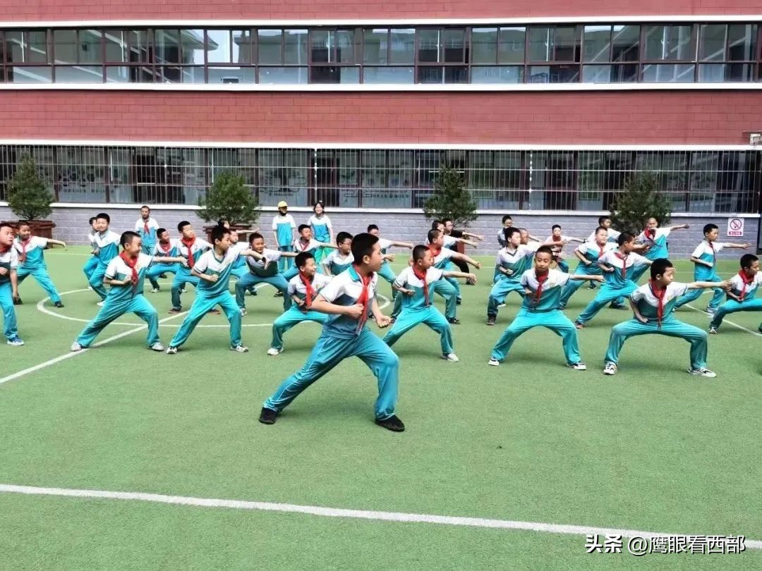 崆峒区红旗街小学2017届,红旗小学社团演出