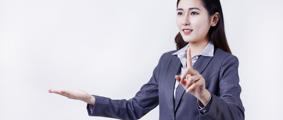 嘴笨不会说话怎么和女孩聊天,嘴笨不会说话咋能锻炼自己口才