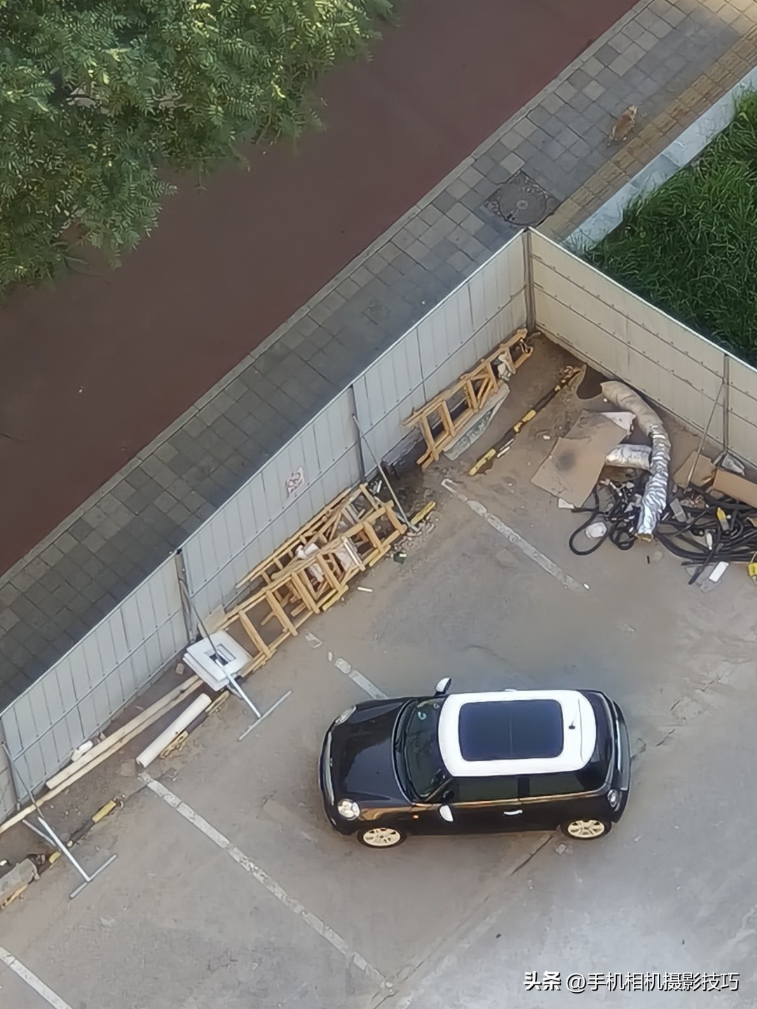 手机拍照避免照片模糊必学技巧,华为手机拍出的照片模糊怎么回事