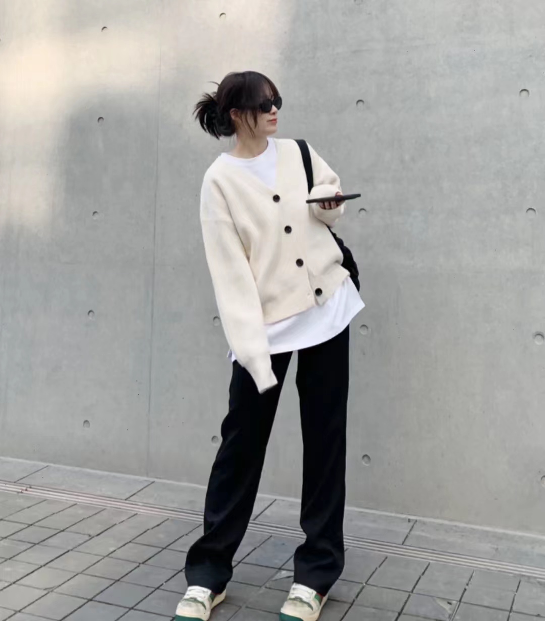 直筒牛仔裤搭配衣服视频大全,2021年直筒牛仔裤衣服搭配