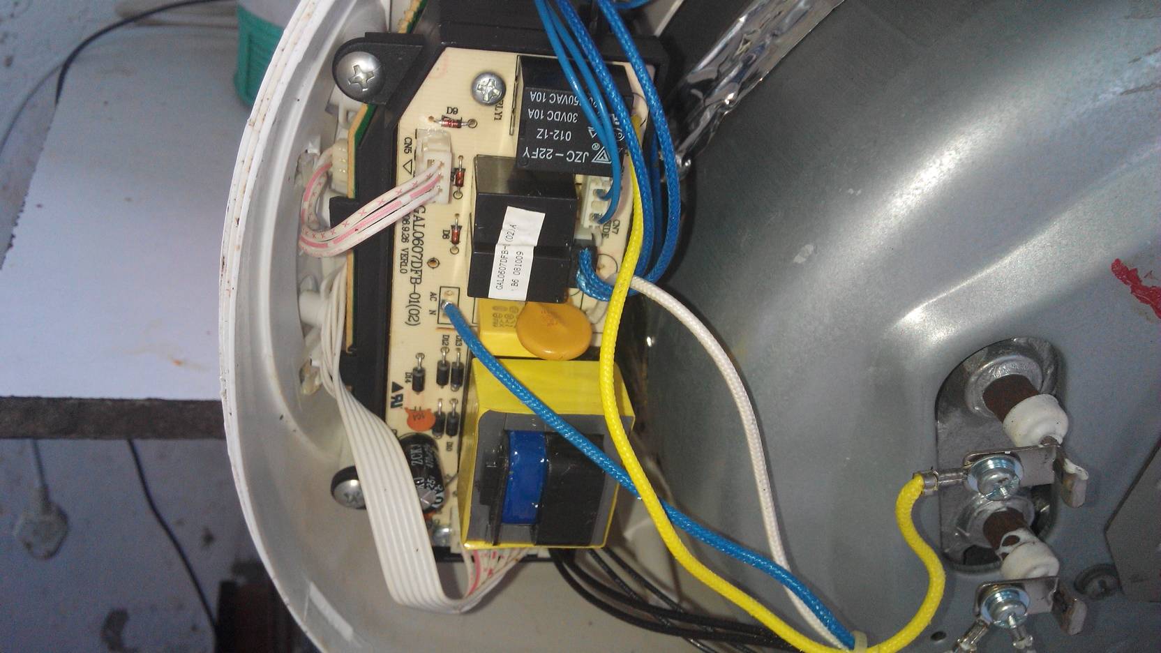 tosot电饭煲故障排除办法,美的电饭煲维修故障及排除方法