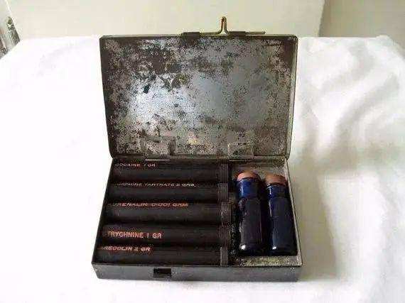 一杆烟枪，一杆步枪，一文详解美军百年吸毒史