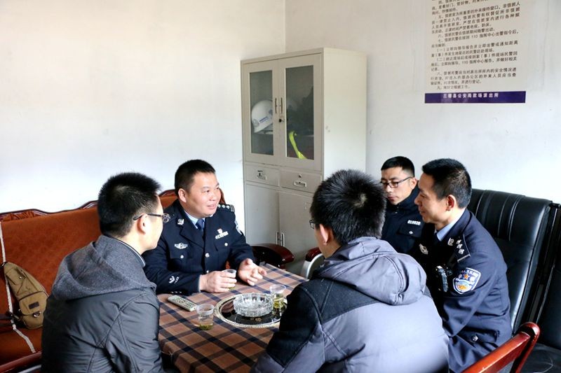 派出所与乡镇机构的关系,乡镇派出所和镇政府的关系