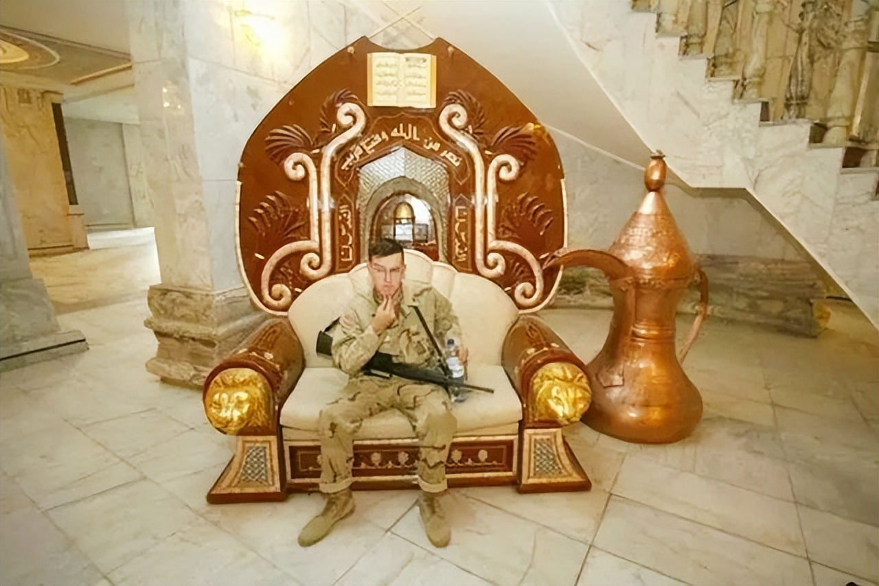 美军冲进萨达姆办公室，发现两件“中国造”，分别来自上海和台湾