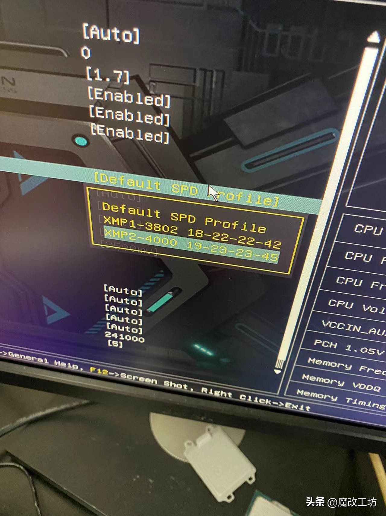 699元丐帮帮主760终结者主板本质跟七彩虹影驰无异！温度瞬间破百